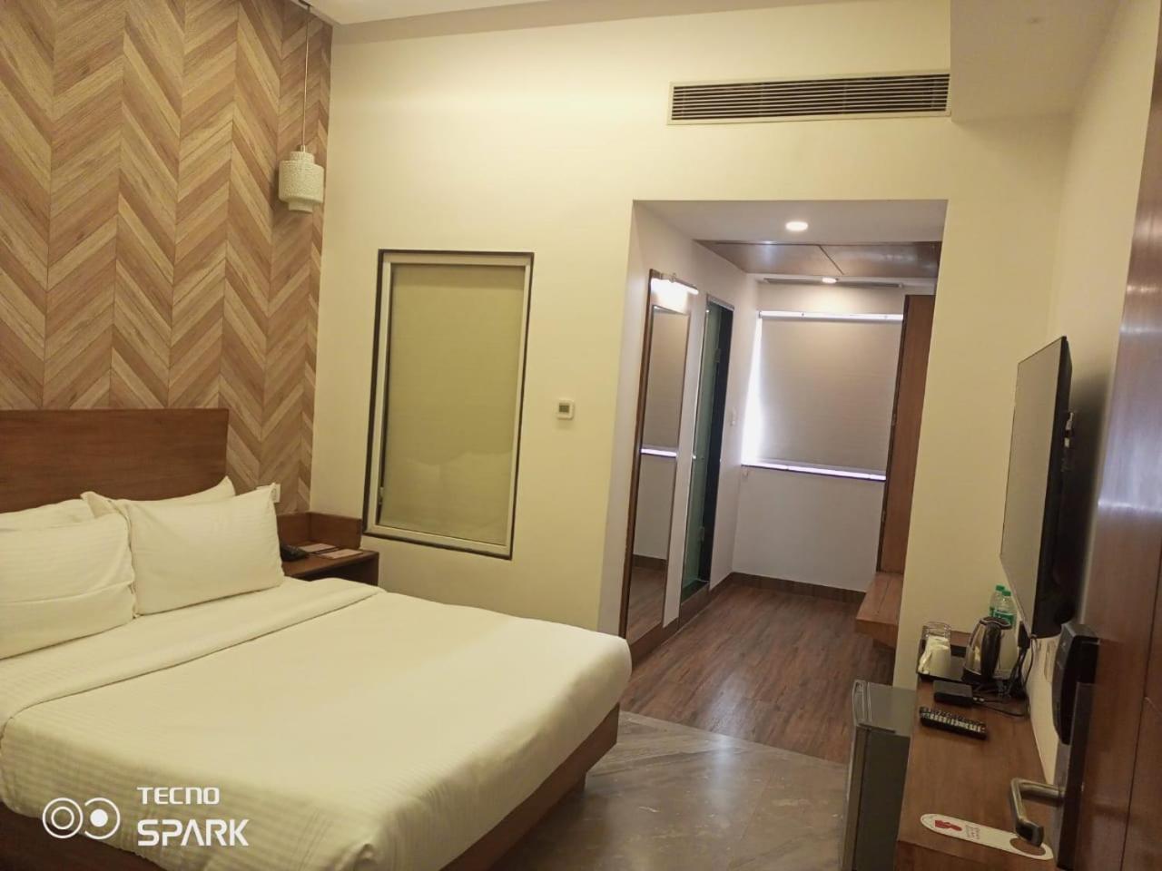 ג'אבלפור Hotel Kadamb Tree מראה חיצוני תמונה
