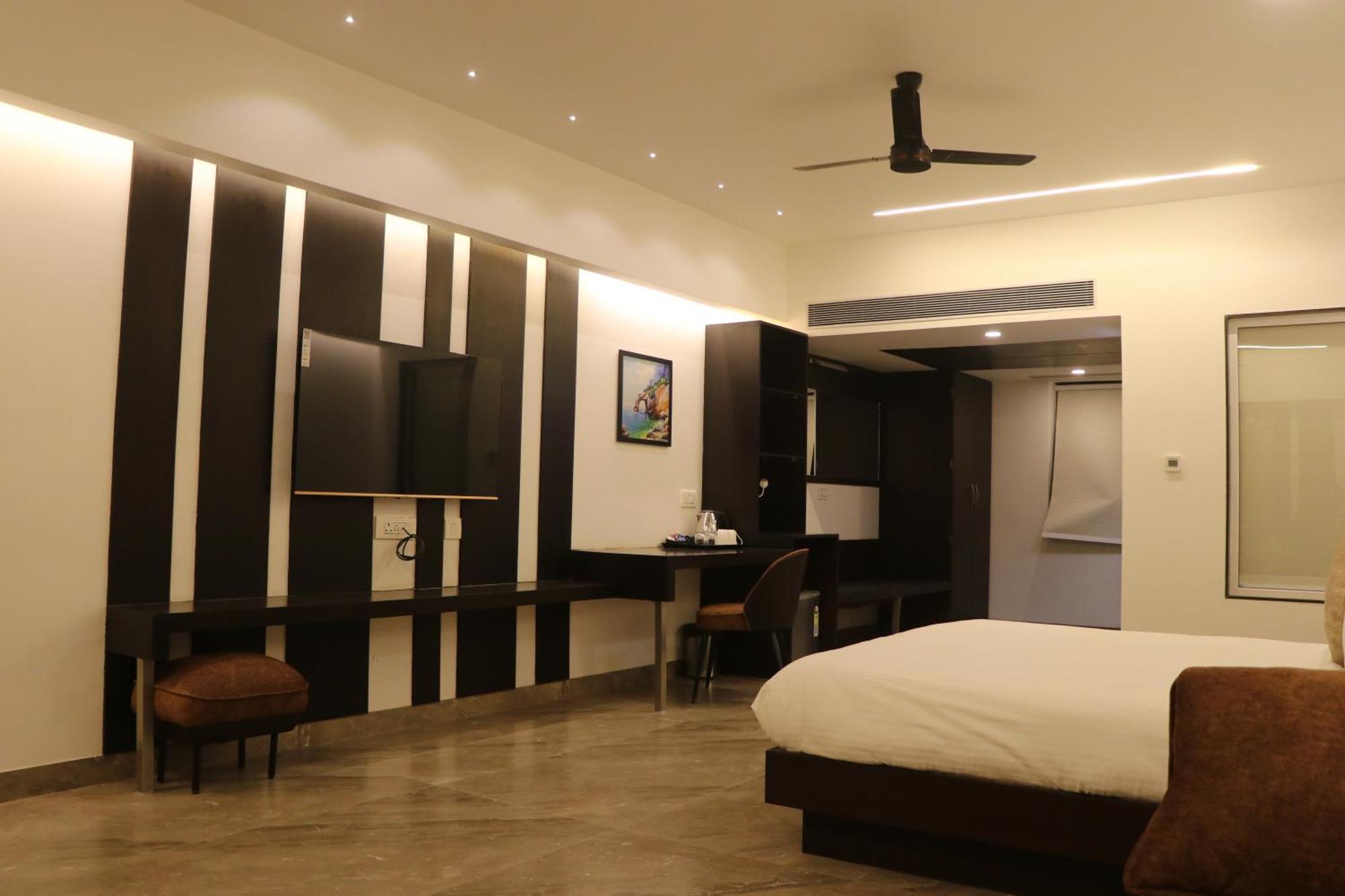 ג'אבלפור Hotel Kadamb Tree מראה חיצוני תמונה